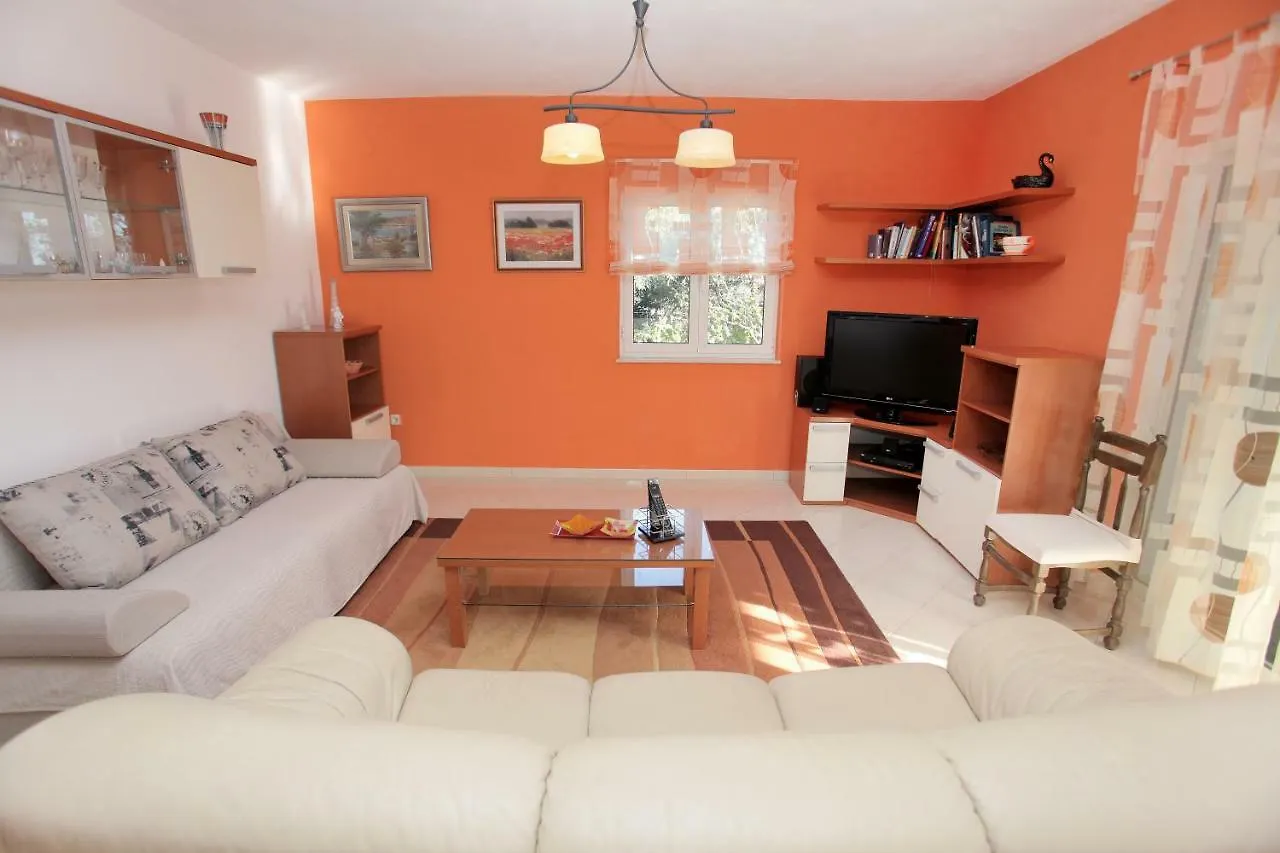 Apartment Apartman Tone Trogir