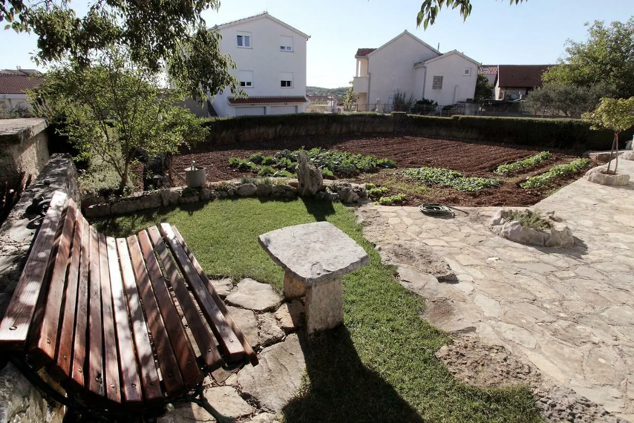 Apartment Apartman Tone Trogir Croatia
