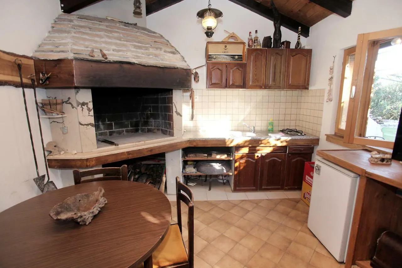 Apartman Tone Trogir 0*,  Croatia