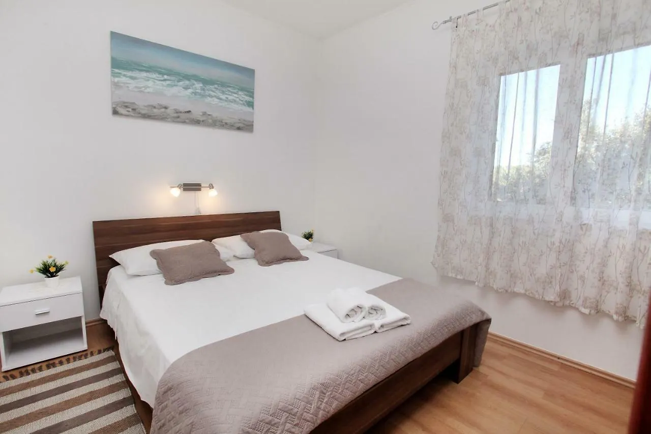 Apartment Apartman Tone Trogir