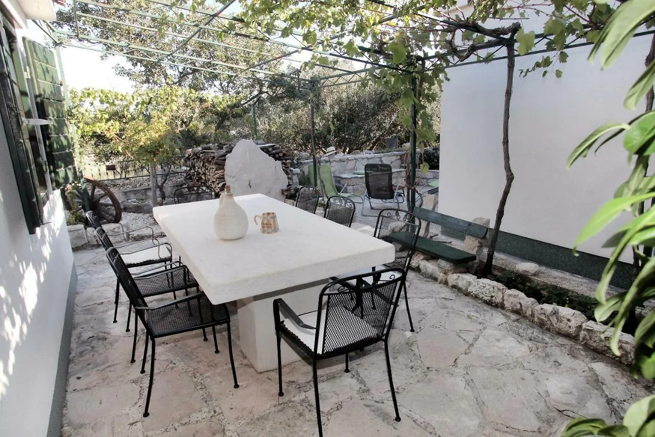Apartment Apartman Tone Trogir